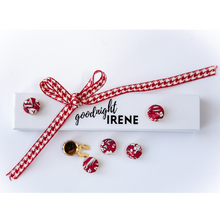 Load image into Gallery viewer, Scarlet Lawn