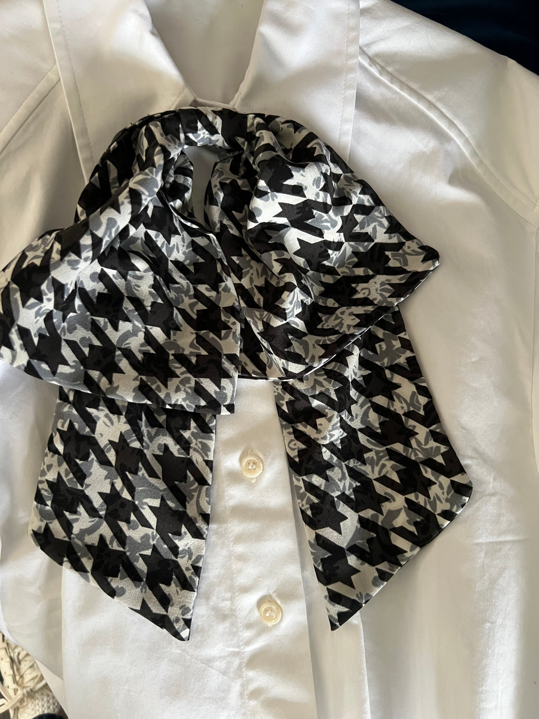 Lizzie - Houndstooth Black & White